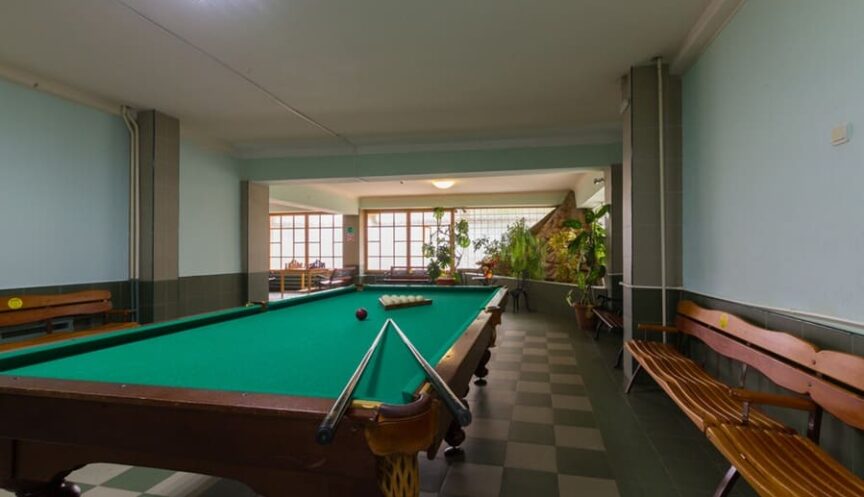 Бильярдный зал